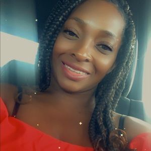 Meet your Posher, Latoya